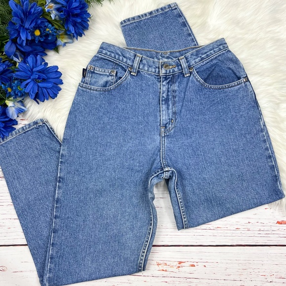 VINTAGE |•CHIC•| Classic Blue Jeans High Rise Waist Tapered Leg Vtg Size '6 P' - Picture 2 of 9